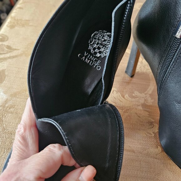 NWOT Vince Camuto Leather Ankle Booties - Picture 6 of 13